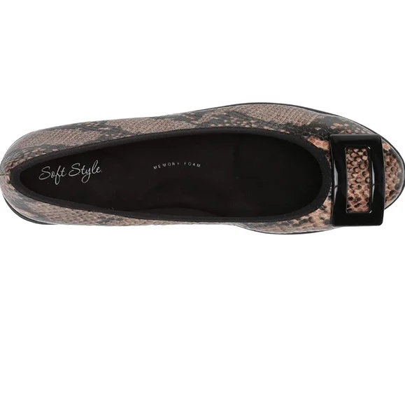 Flats - Picture 2 of 7